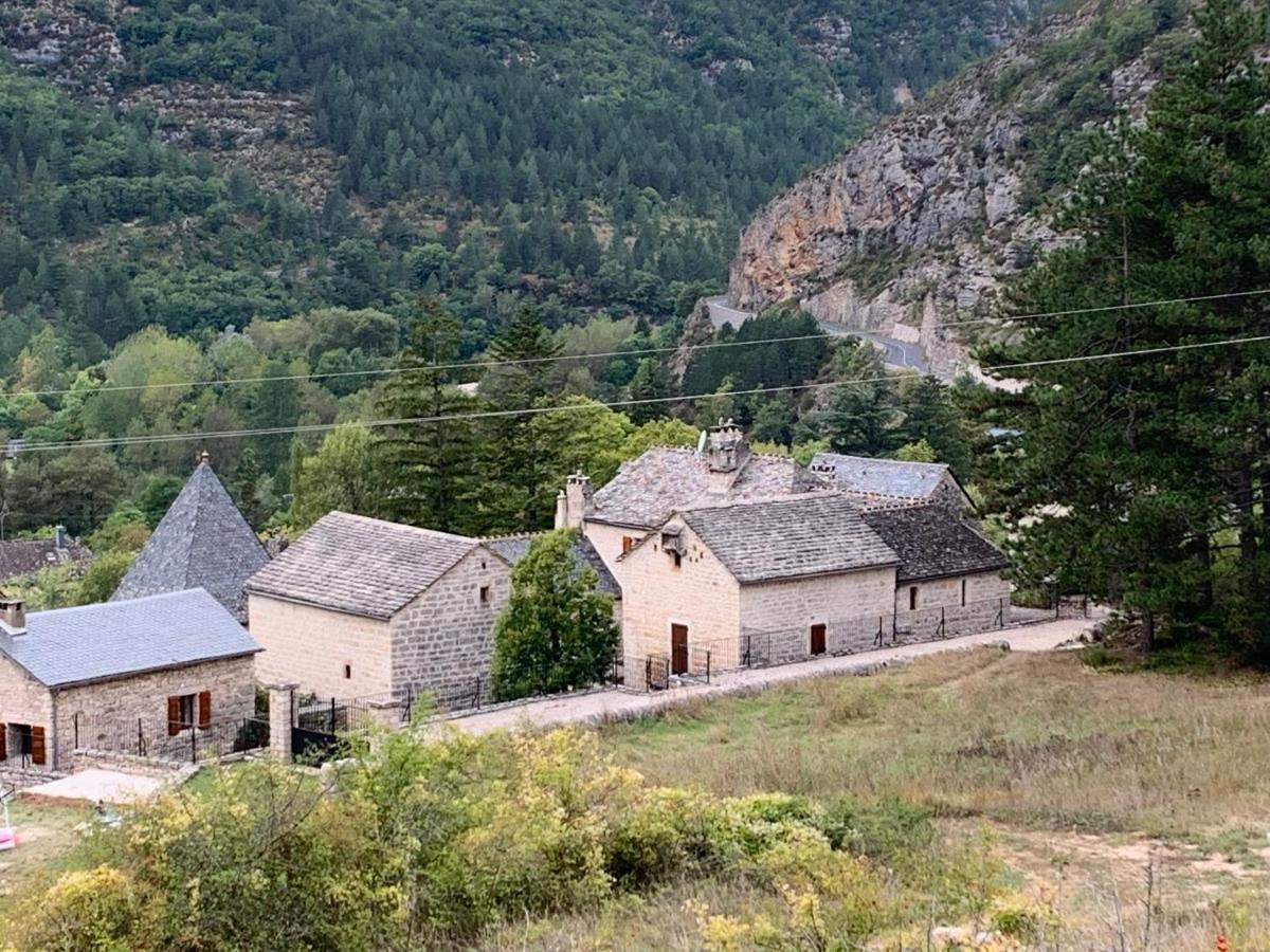 La Voutee 5 Epis Avec Bain Finlandais Prive Au Manoir Du Charme Gorges Du Tarn Bed and Breakfast Quezac  Eksteriør billede