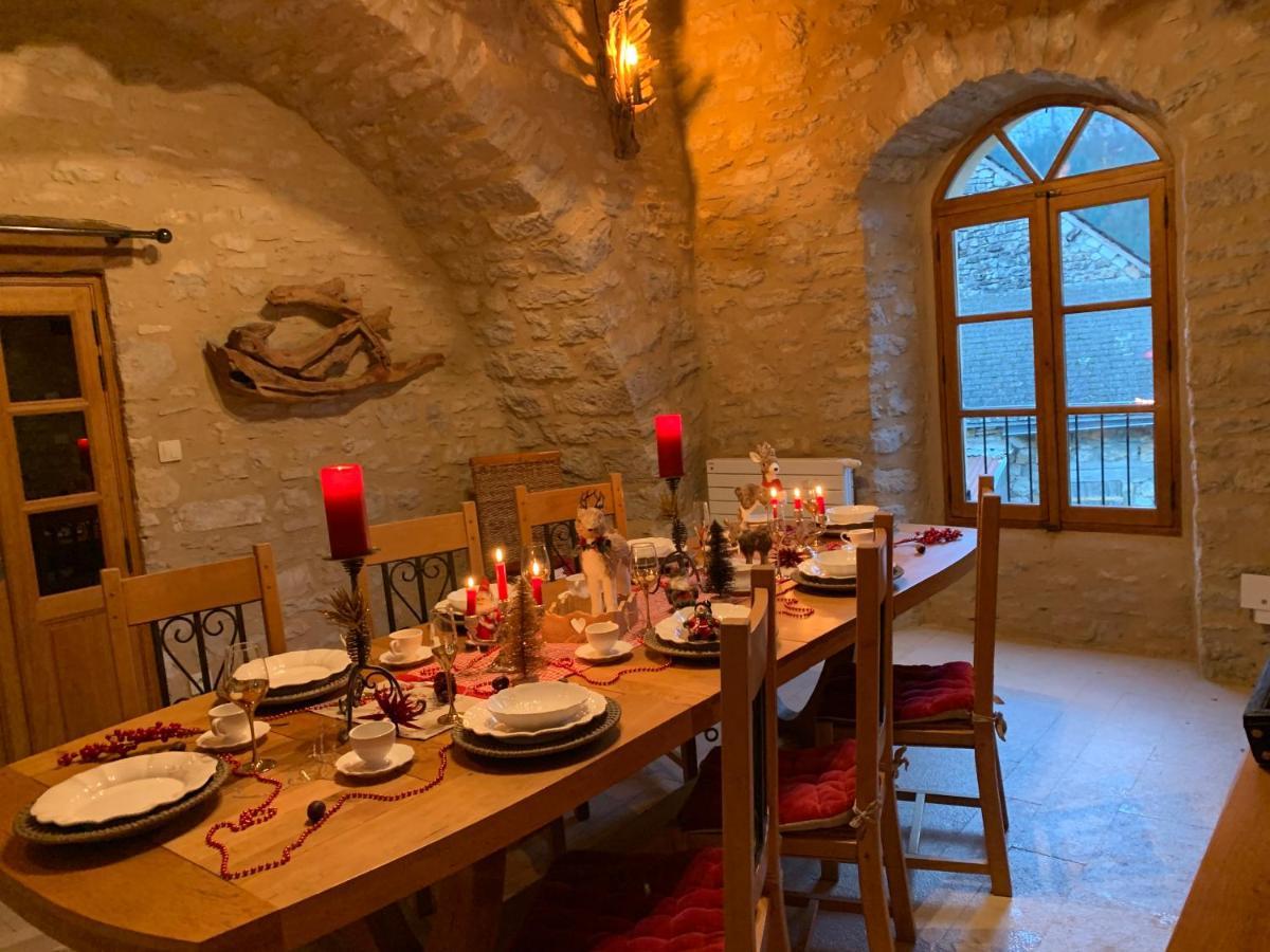 La Voutee 5 Epis Avec Bain Finlandais Prive Au Manoir Du Charme Gorges Du Tarn Bed and Breakfast Quezac  Eksteriør billede